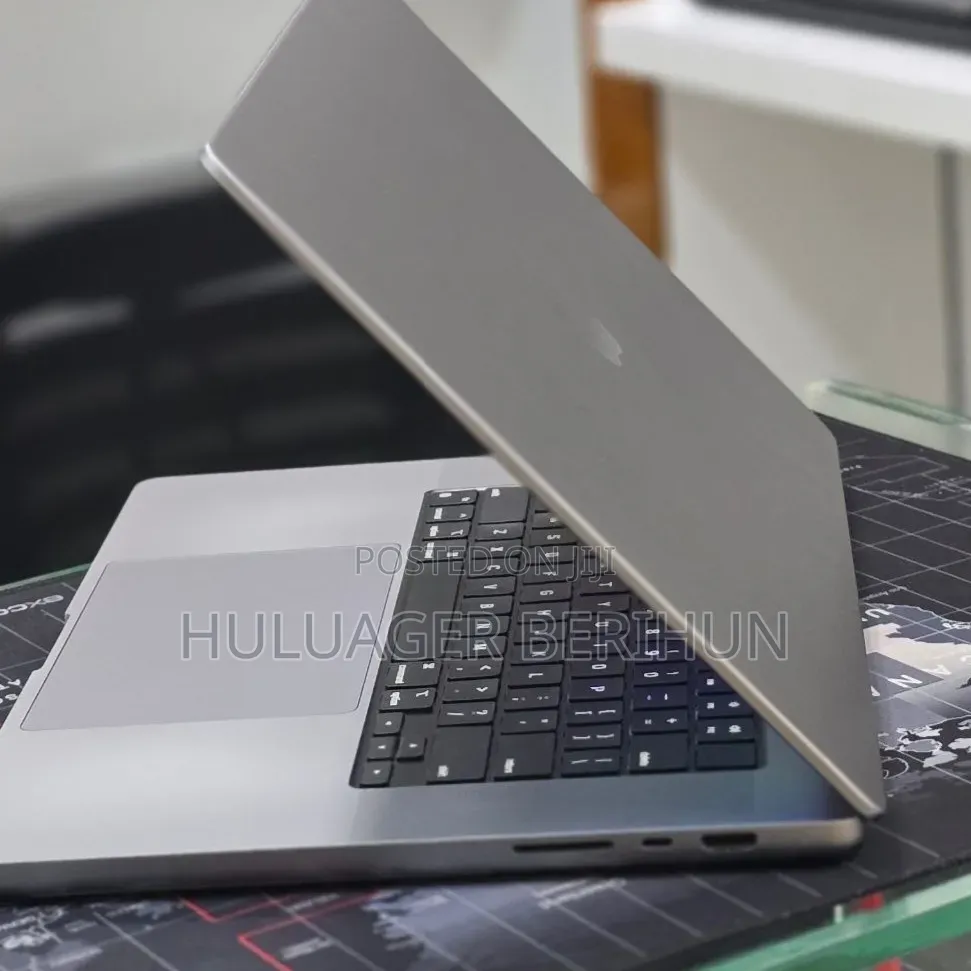 New Laptop Apple MacBook Pro 2021 M1 Max 64GB Apple M1 Max SSD 1T