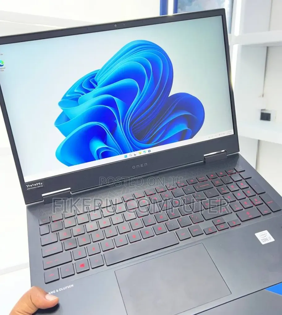 New Laptop HP Omen 15 16GB Intel Core i7 SSD 512GB