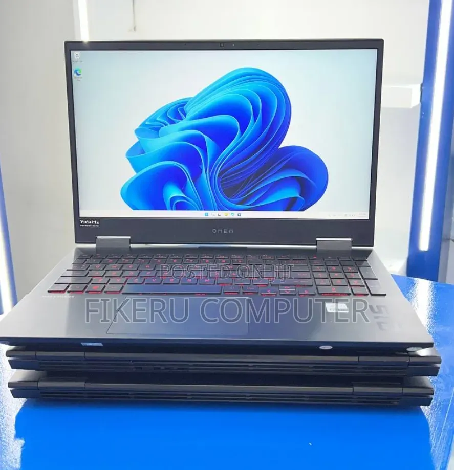 New Laptop HP Omen 15 16GB Intel Core i7 SSD 512GB