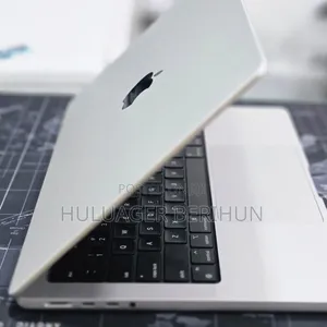 New Laptop Apple MacBook Pro 2024 M4 24GB Apple M4 Pro SSD 512GB