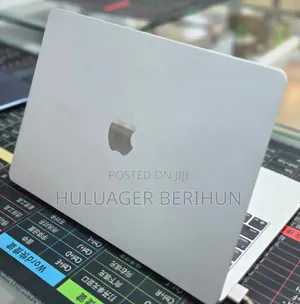 New Laptop Apple MacBook Air 2025 M4 16GB Apple M4 SSD 256GB