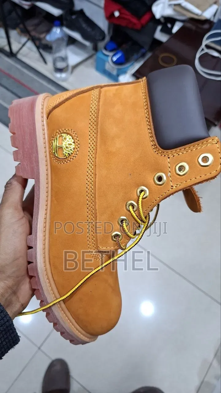 Orignal Made in USA Water Proof Timberland Boots – Trendy & Durable!