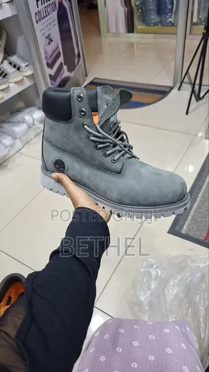Orignal Made in USA Water Proof Timberland Boots – Trendy & Durable!