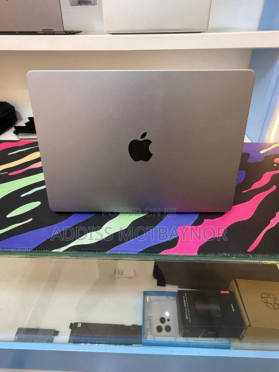 New Laptop Apple MacBook Pro 2023 M3 16GB Intel Core M3 SSD 512GB