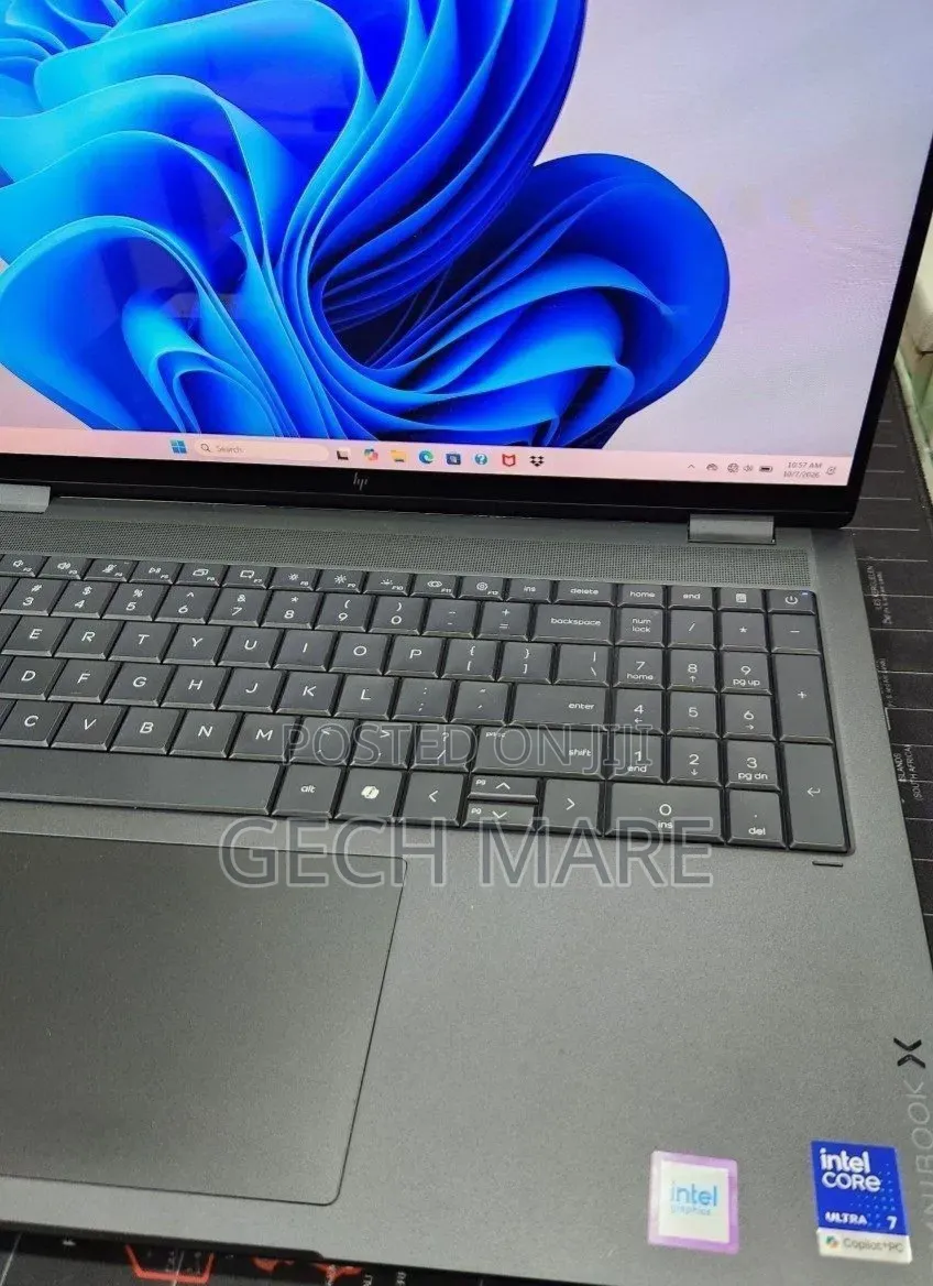 New Laptop HP OmniBook 5 14" 16GB Intel Core Ultra 7 SSD 1T