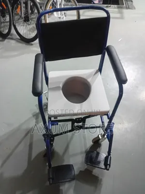 ሙሉ ተግባራዊ ማንዋል ኮማድ ዊልቸር — Fully Practical Manual Commode Wheelchair