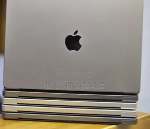 New Laptop Apple MacBook Pro 2021 M1 16GB Apple M1 Pro SSD 512GB