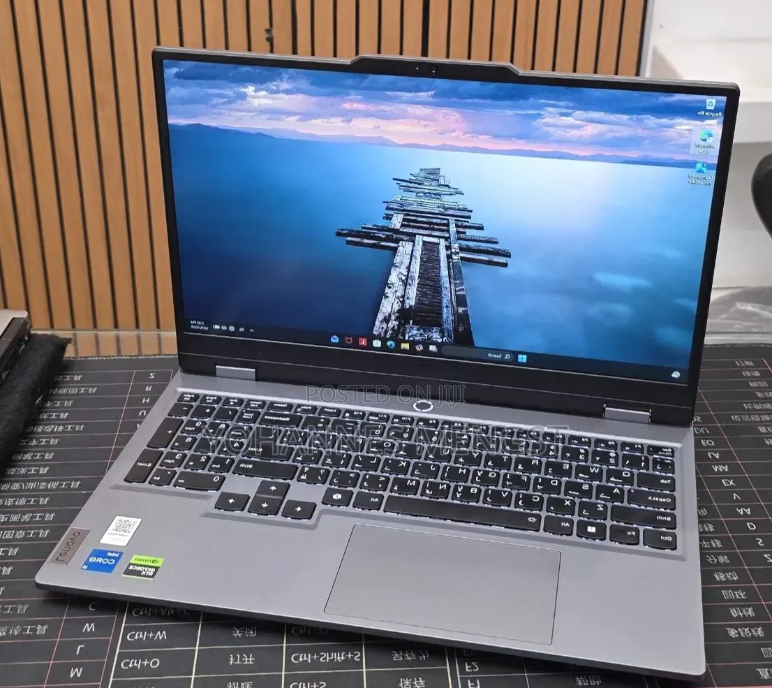 New Laptop Lenovo LOQ 15AHP10 8GB Intel Core i5 SSD 512GB