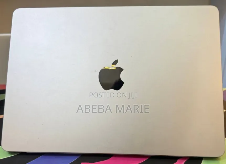 New Laptop Apple MacBook Air 2022 M2 16GB Apple M2 SSD 512GB