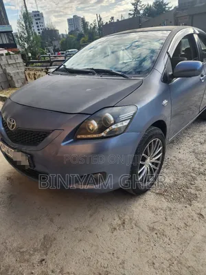 Toyota Yaris 2011 Blue