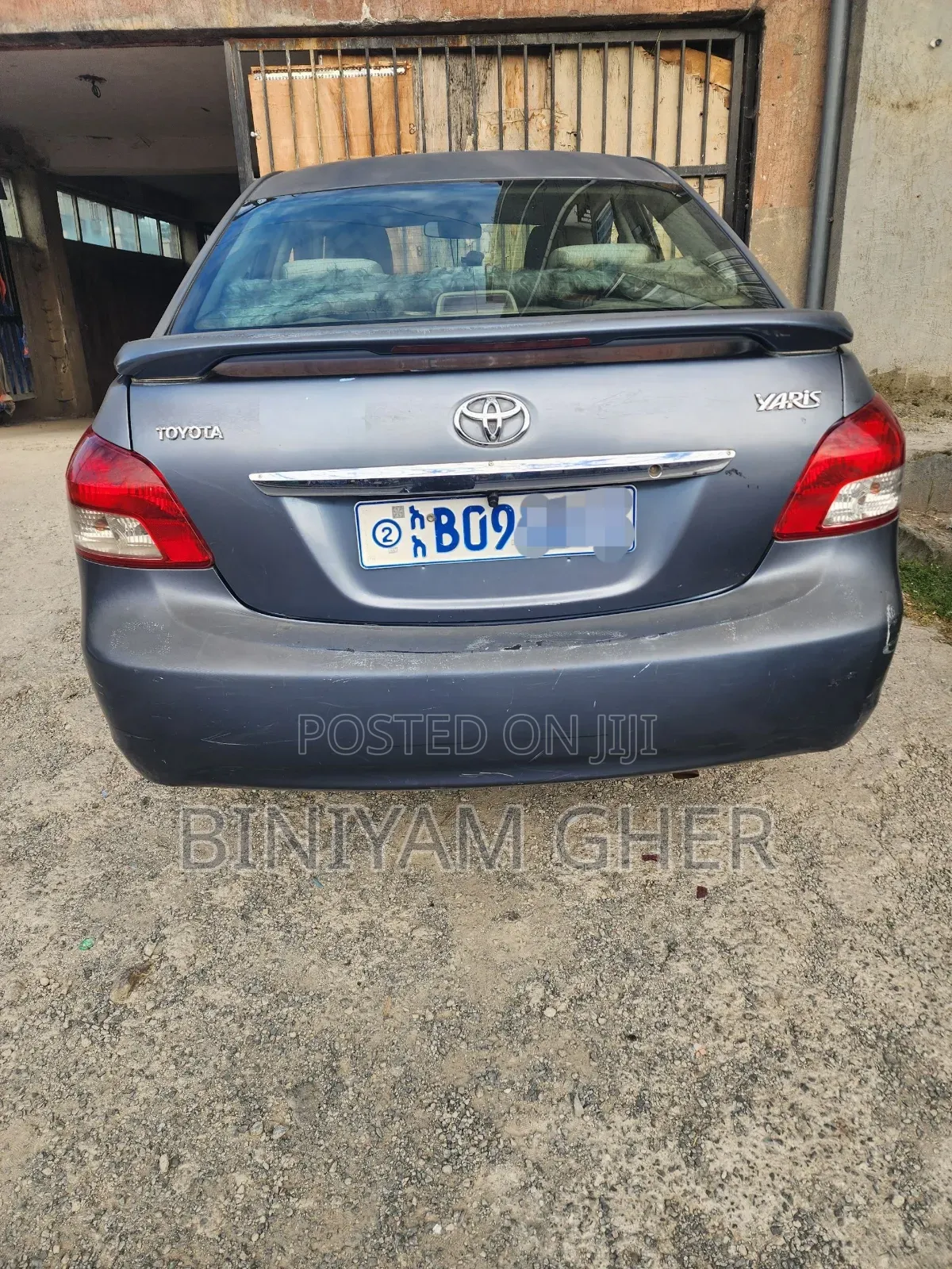 Toyota Yaris 2011 Blue
