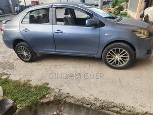 Toyota Yaris 2011 Blue