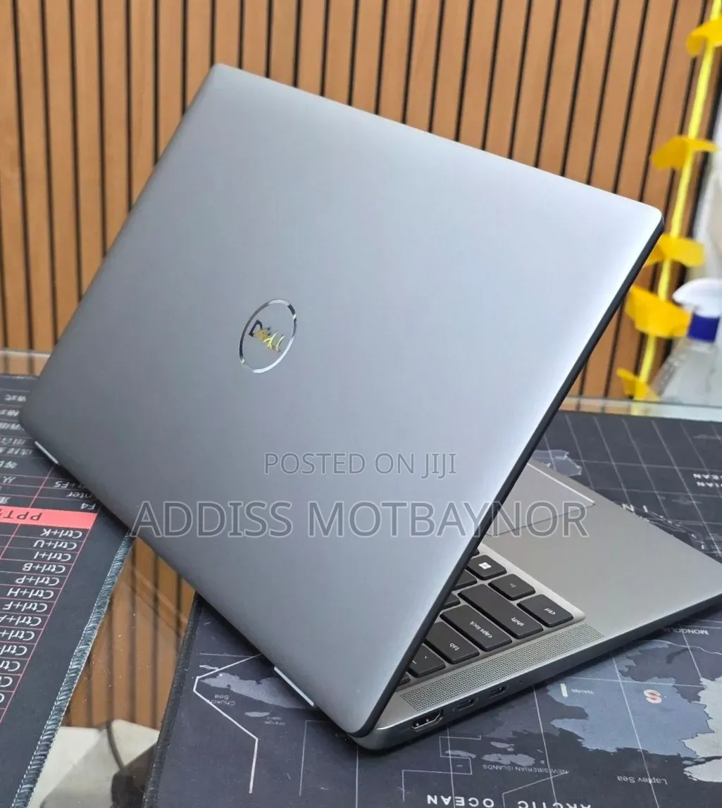 New Laptop Dell Precision 5540 16GB Intel Core Ultra 7 SSD 512GB