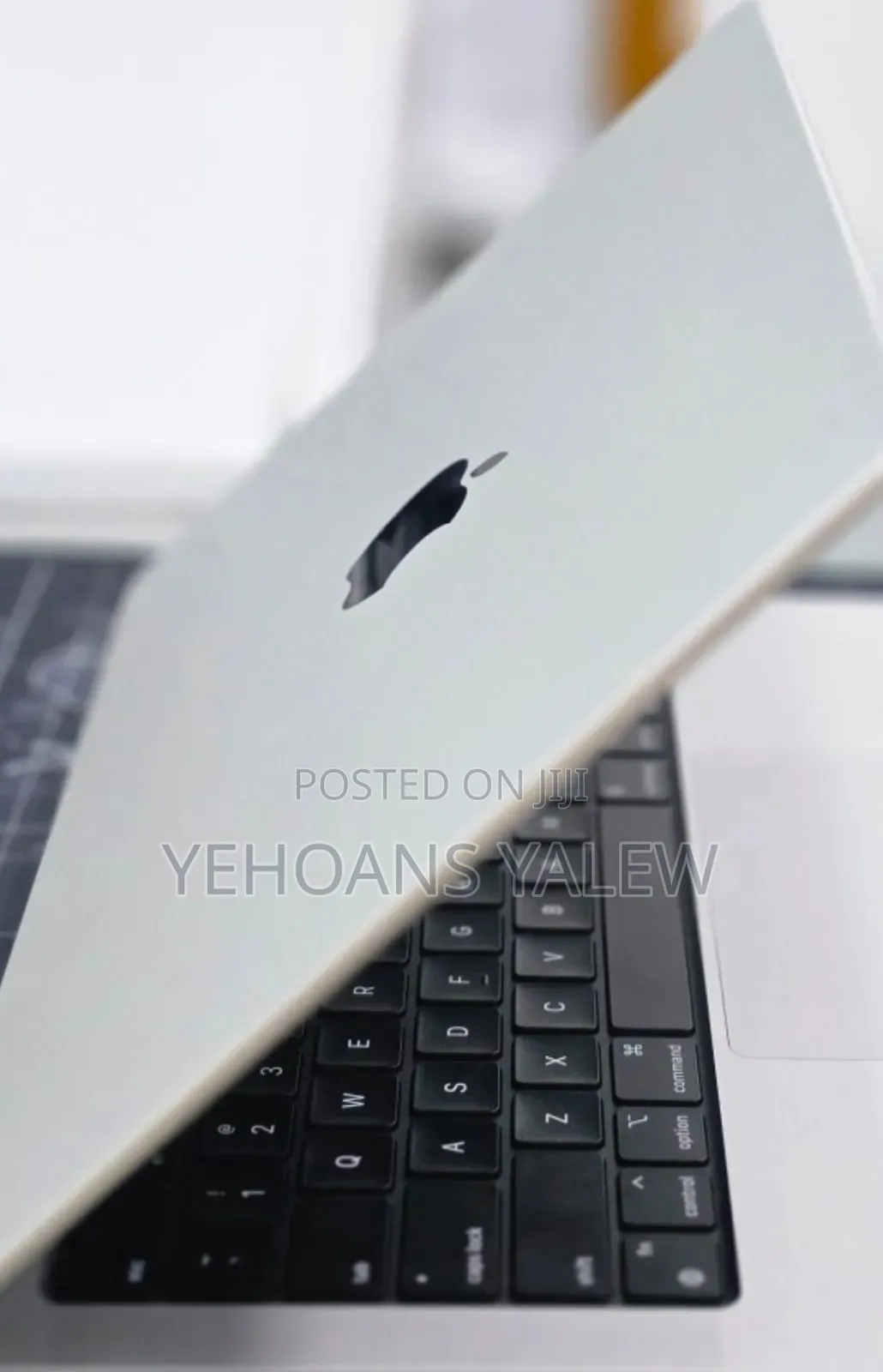 New Laptop Apple MacBook Pro 2024 M4 Pro 24GB Apple M4 Pro SSD 512GB