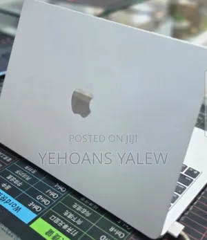 New Laptop Apple MacBook Air 2025 M4 16GB Apple M4 SSD 256GB