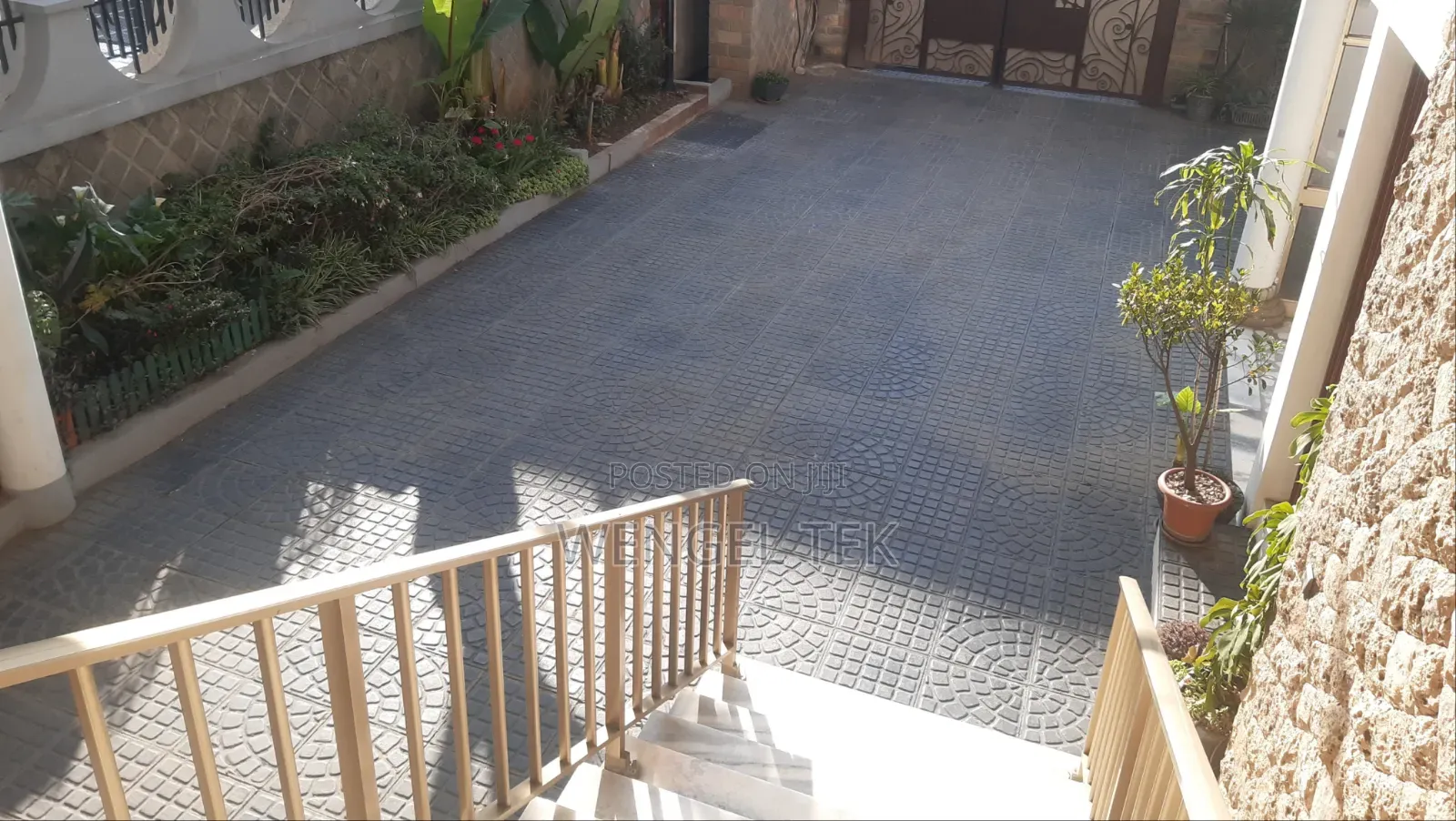 5bdrm House in Nifas Silk-Lafto for rent