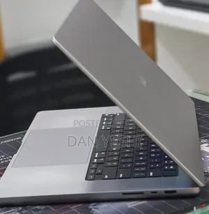 New Laptop Apple MacBook Pro 64GB Apple M1 Max SSD 1T