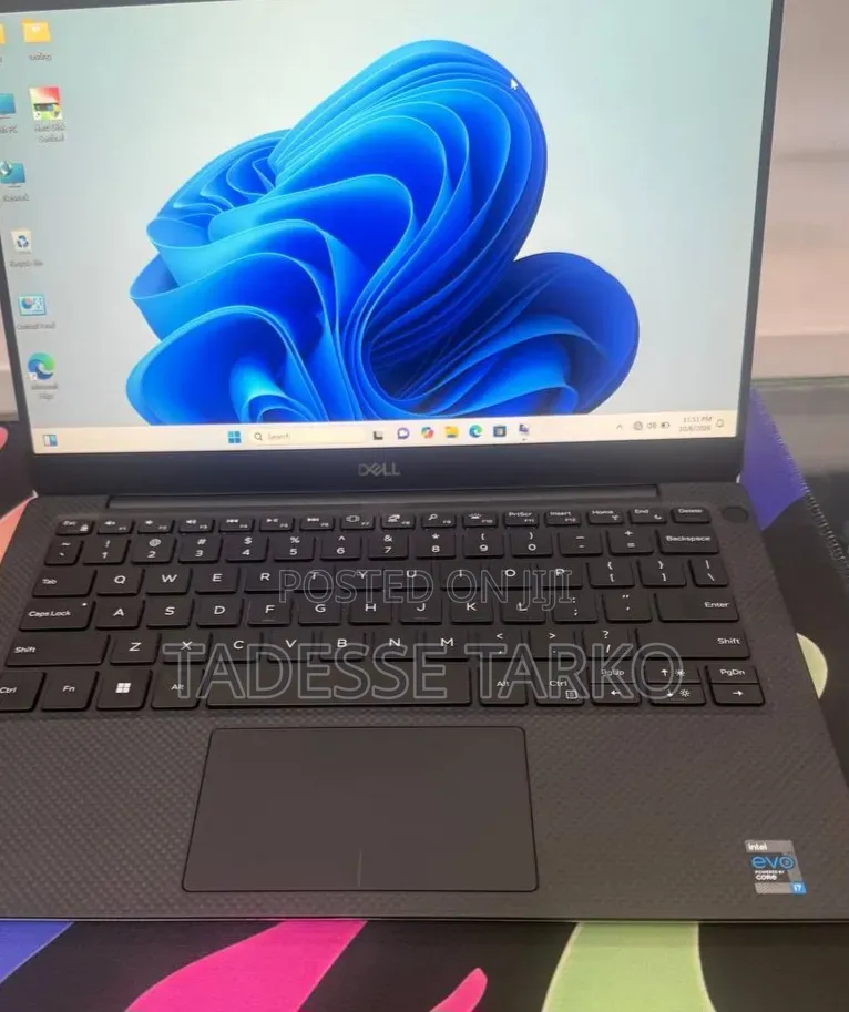 New Laptop Dell XPS 13 16GB Intel Core i7 SSD 512GB