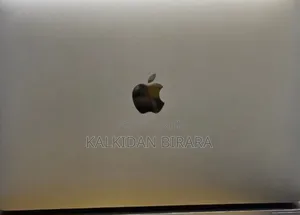 New Laptop Apple MacBook Pro 2019 16GB Intel Core i5 SSD 512GB