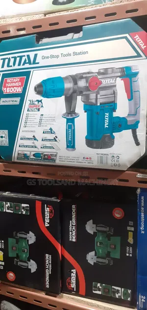 Total 1600w Rotary Hammer Drill