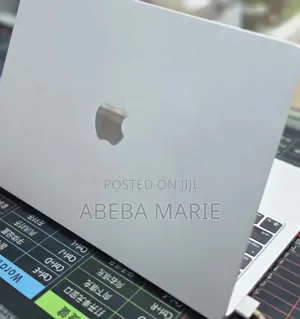 New Laptop Apple MacBook Air 2025 M4 16GB Apple M4 SSD 256GB