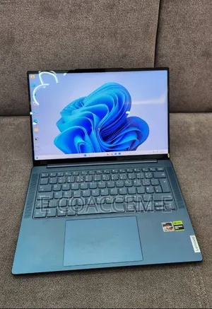 New Laptop Lenovo 16GB AMD Ryzen 7 SSD 512GB