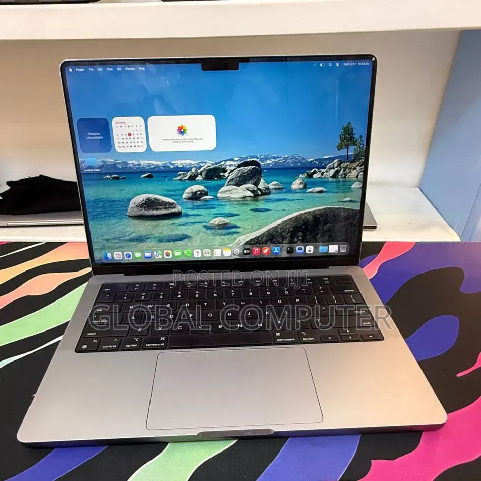 Laptop Apple MacBook Pro 2023 M3 8GB Apple M3 SSD 512GB