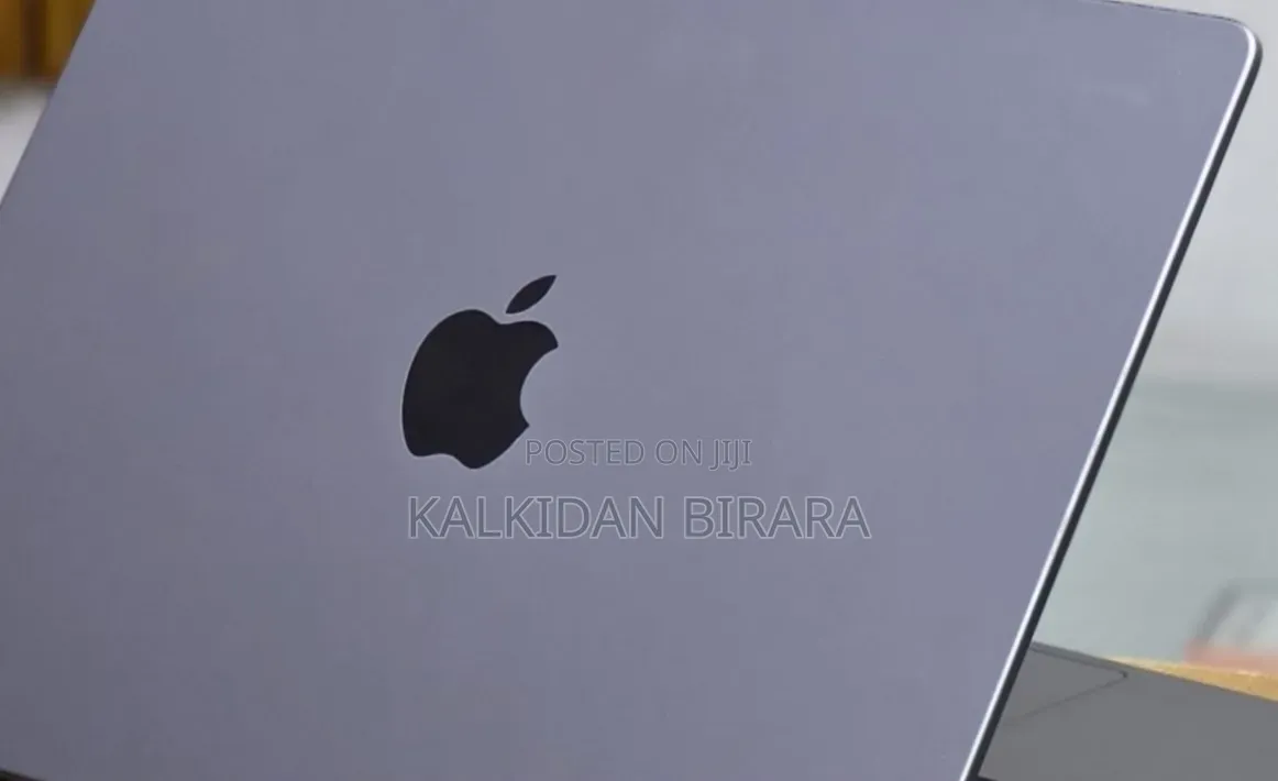 New Laptop Apple MacBook Pro 16GB Apple M1 Pro SSD 512GB