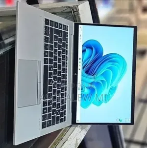 New Laptop HP EliteBook 840 G8 16GB Intel Core i5 SSD 512GB