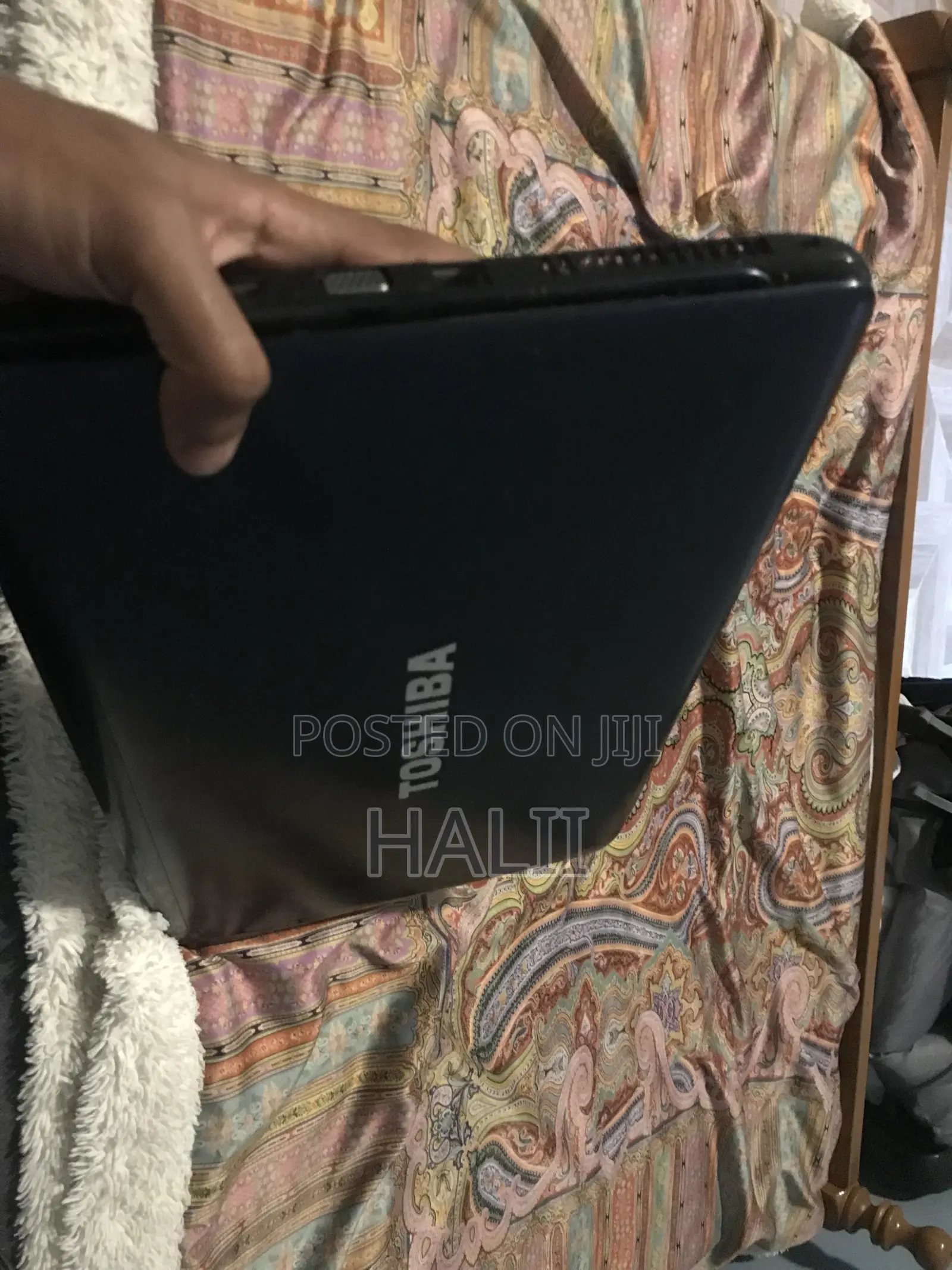 Laptop Toshiba Satellite C55 6GB Intel Core i5 HDD+SSD 500GB