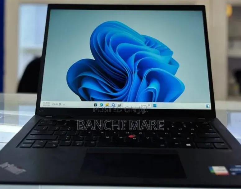 New Laptop Lenovo Yoga 7i 16GB AMD Ryzen 7 SSD 512GB