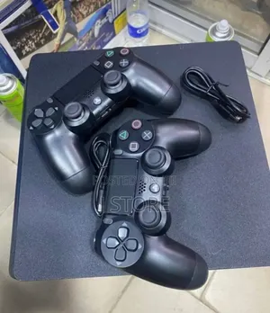 PS 4 Slim ( PlayStation)