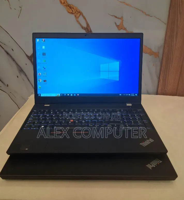 New Laptop Lenovo ThinkPad P15s 16GB Intel Core i7 SSD 512GB