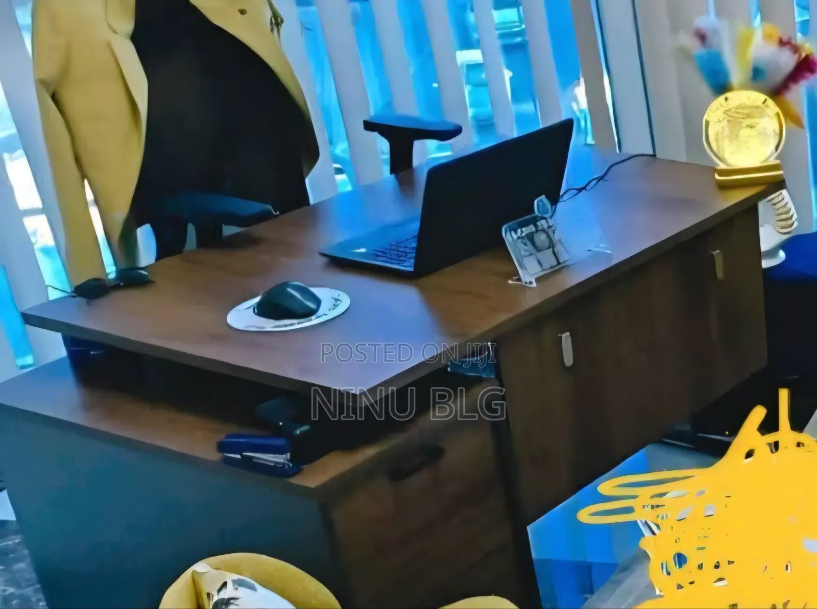 Office Desk