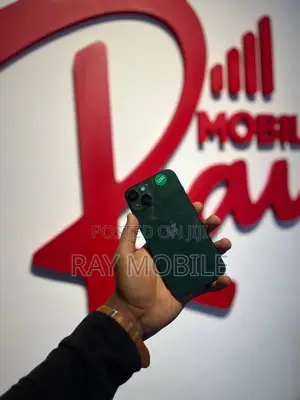 New Apple iPhone 13 128 GB Green