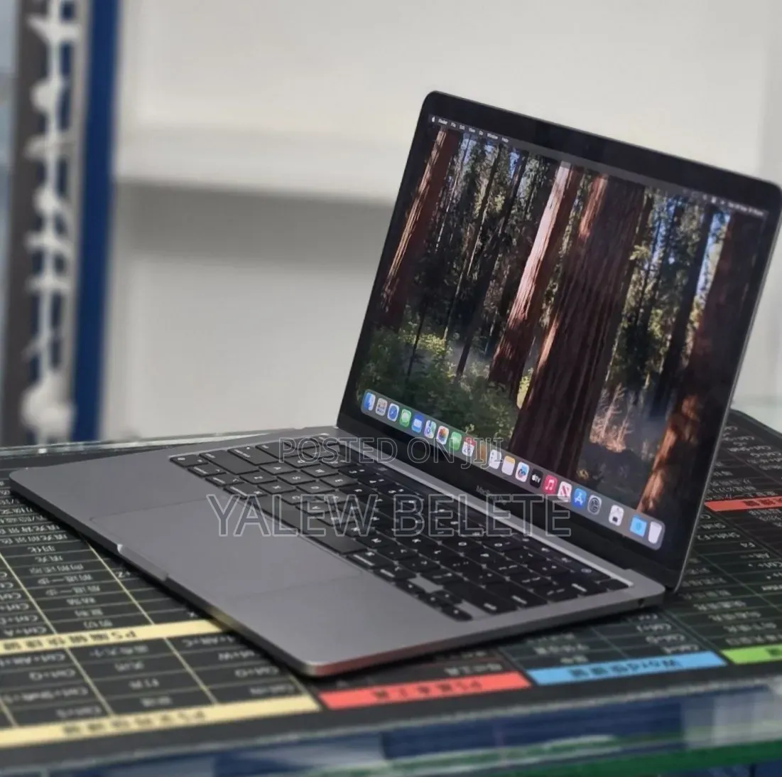 New Laptop Apple MacBook Pro 2020 M1 16GB Apple M1 SSD 512GB