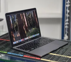 New Laptop Apple MacBook Pro 2020 M1 16GB Apple M1 SSD 512GB