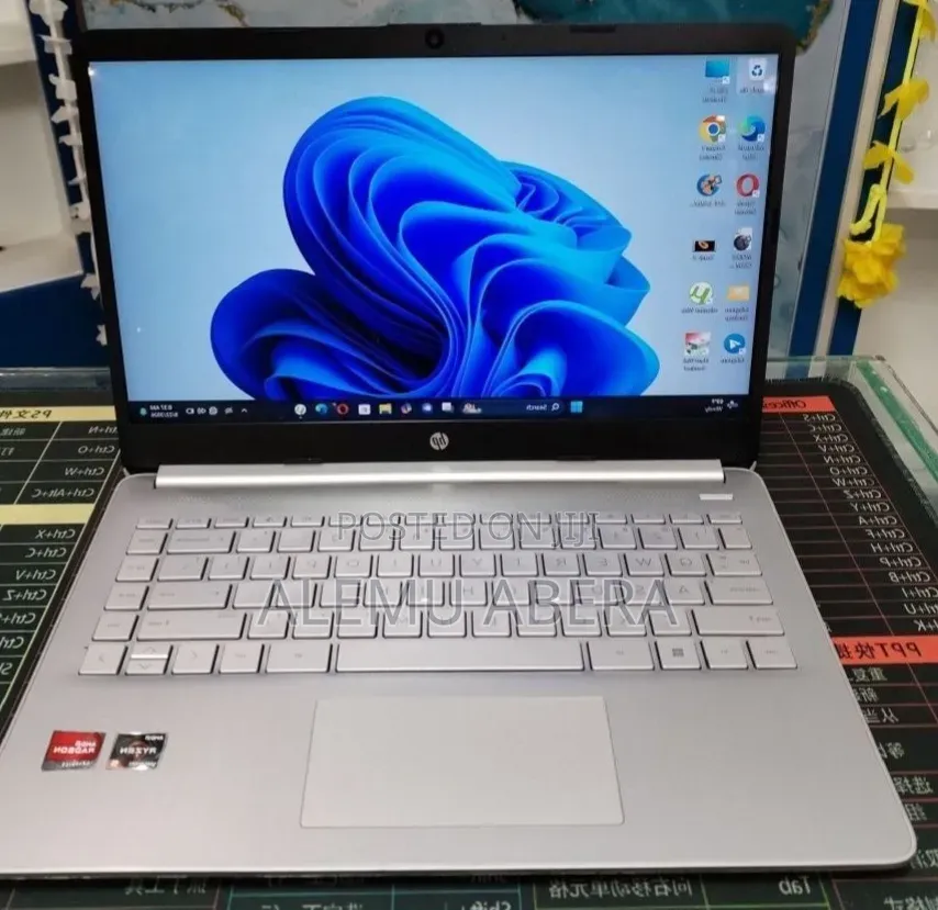 New Laptop HP Stream Notebook 8GB AMD Ryzen 5 SSD 512GB