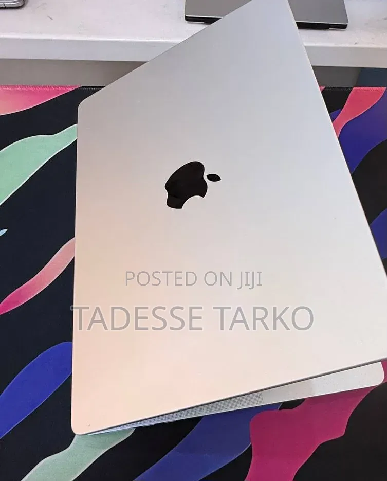 New Laptop Apple MacBook Pro 2021 M1 16GB Apple M1 Pro SSD 512GB