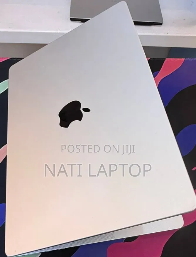 New Laptop Apple MacBook Pro 2021 M1 16GB Apple M1 Pro SSD 512GB