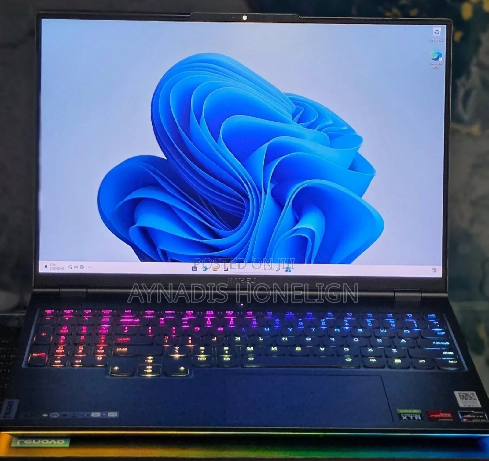 New Laptop Lenovo Legion 9 32GB AMD Ryzen 9 SSD 1T
