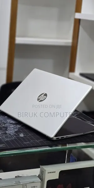 New Laptop HP Stream Notebook 8GB AMD Ryzen 5 SSD 512GB