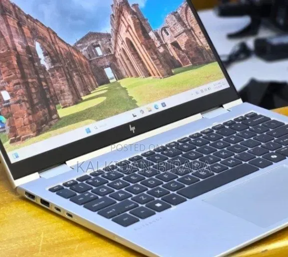 New Laptop HP EliteBook 830 16GB Intel Core Ultra 7 SSD 512GB