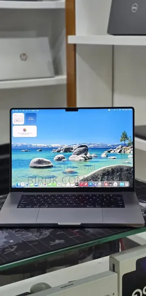 New Laptop Apple MacBook Pro 2022 M2 16GB Apple M2 SSD 1T