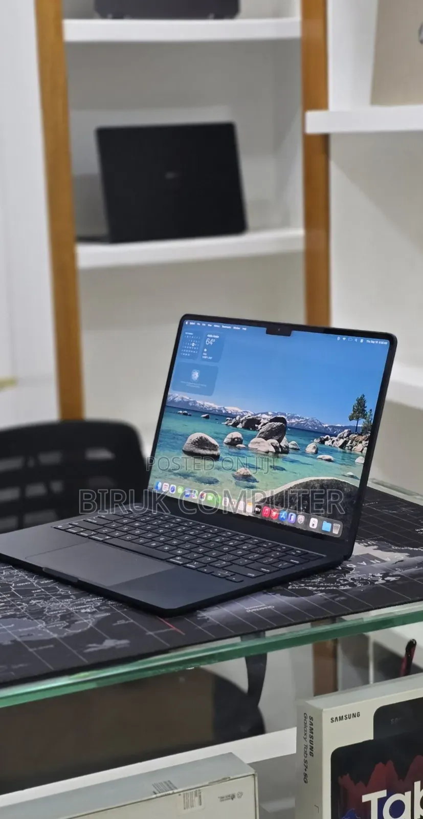 New Laptop Apple MacBook Air 2022 M2 16GB Apple M2 SSD 256GB
