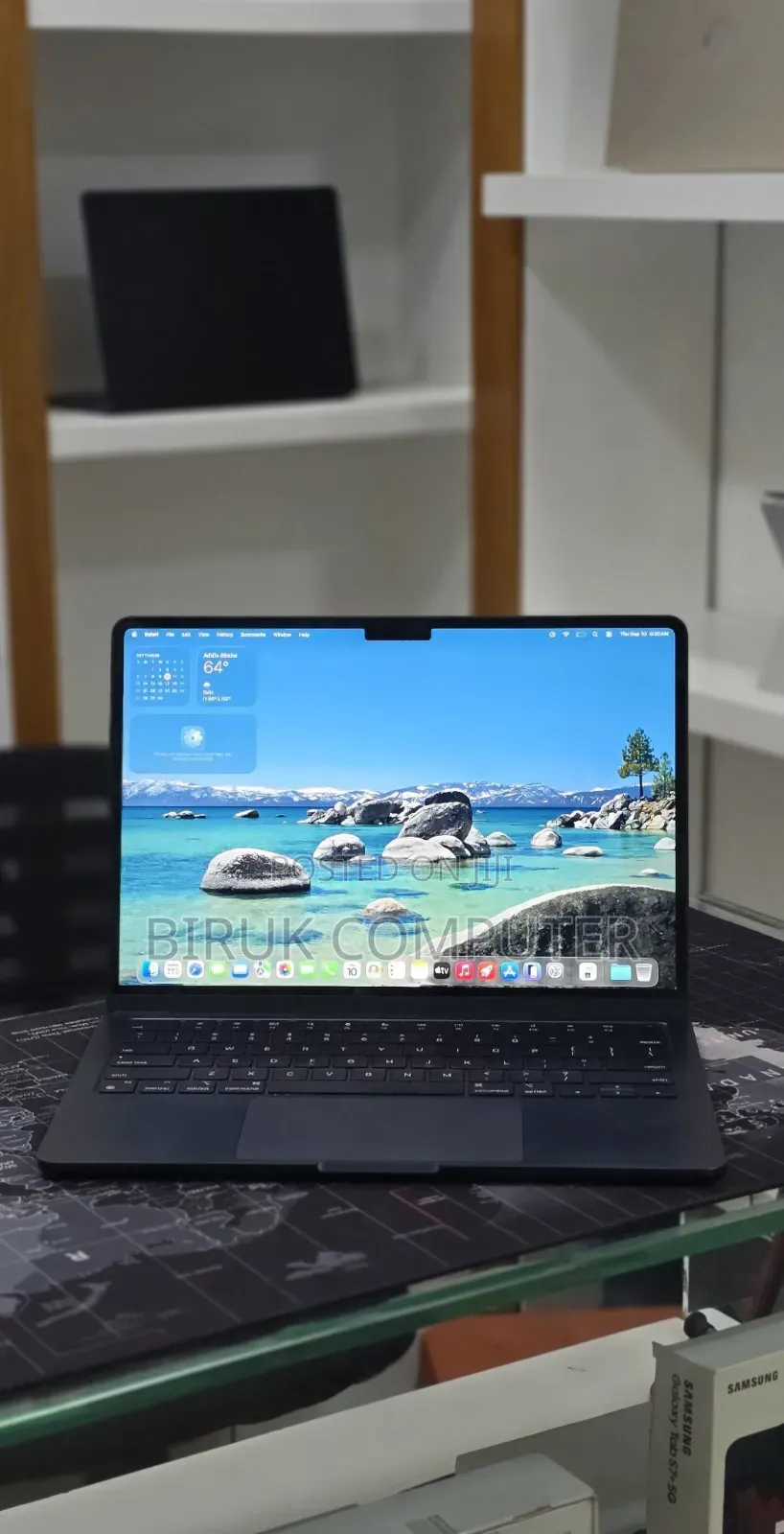 New Laptop Apple MacBook Air 2022 M2 16GB Apple M2 SSD 256GB