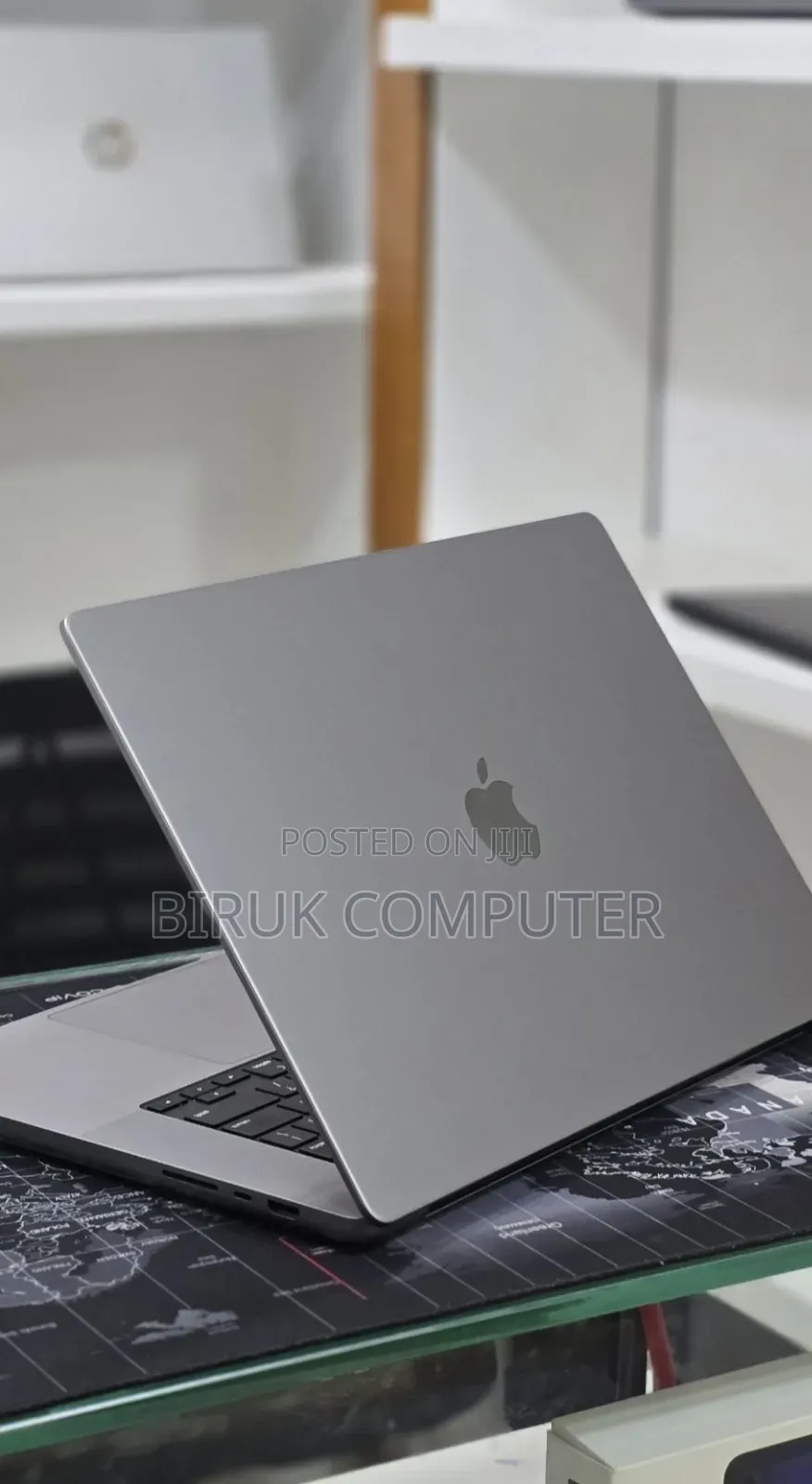 New Laptop Apple MacBook Air 2022 M2 16GB Apple M2 SSD 256GB