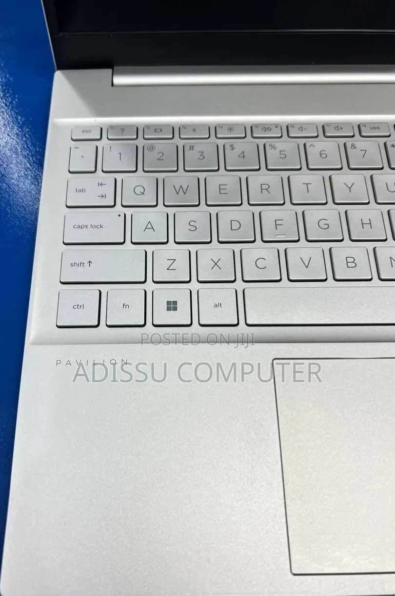 New Laptop HP 15-da2933nia 16GB Intel Core i7 SSD 1T