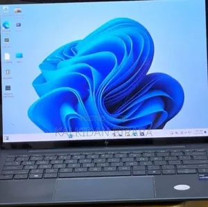 New Laptop HP Dragonfly G1 16GB Intel Core i7 SSD 512GB