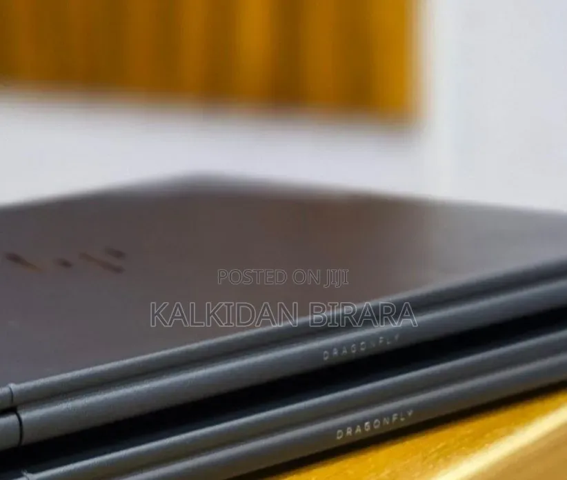 New Laptop HP Dragonfly G1 16GB Intel Core i7 SSD 512GB